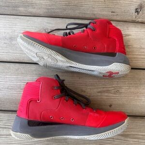 Under Armour Wardell SC Red and Gray basketball shoes